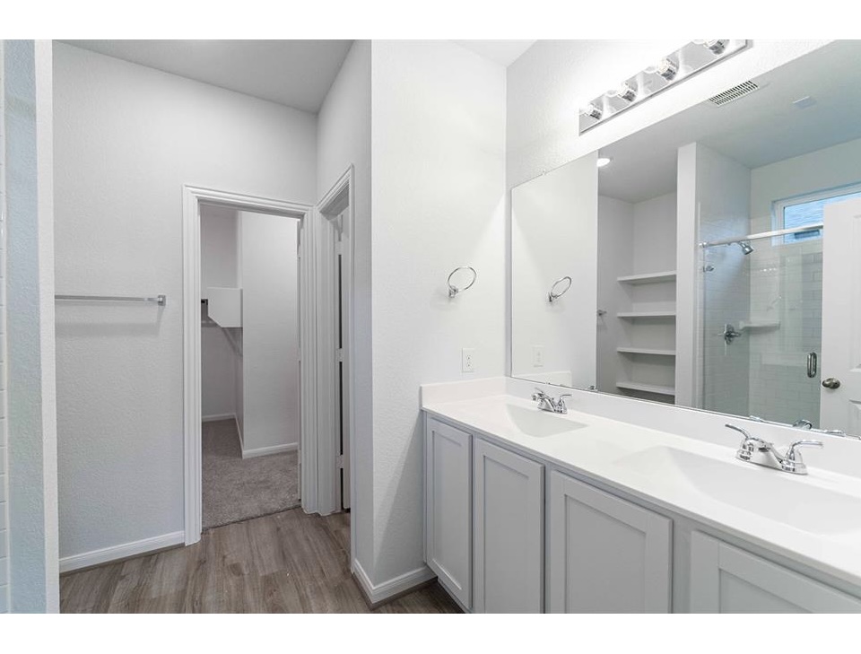 201 Lt. Rusty Jarrell, TX 76537 - Photo 8 of 14 a bathroom with a sink and a mirror