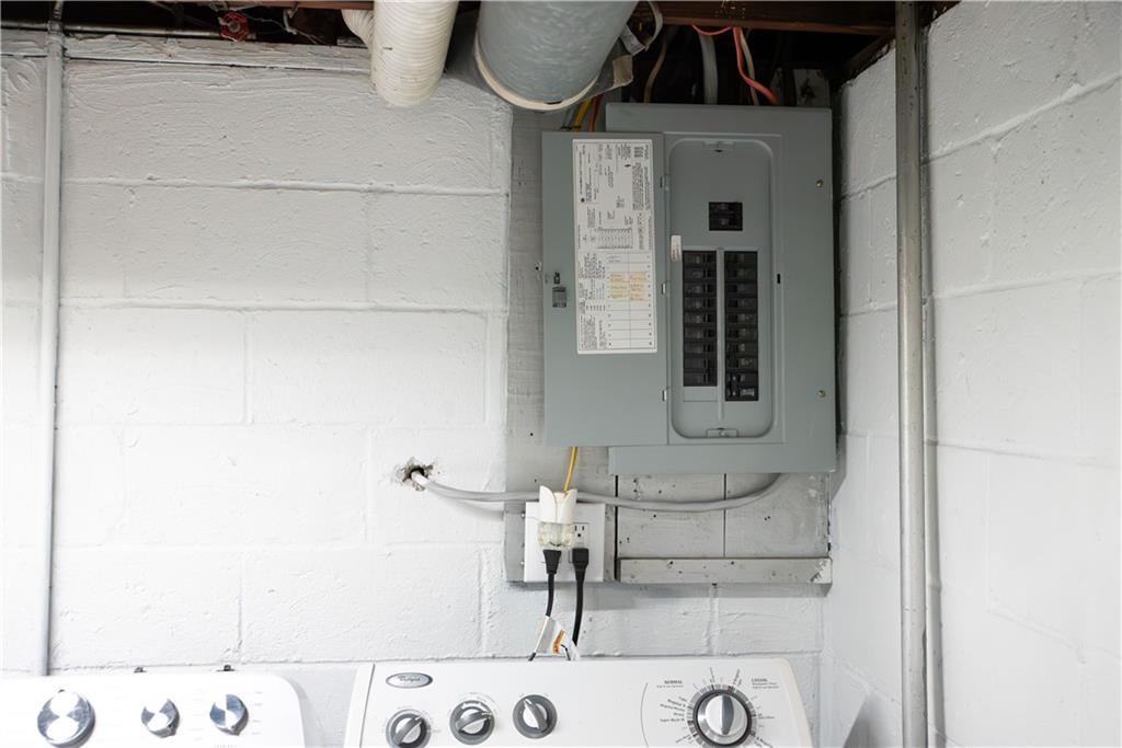 1302 Old Princeton Road New Castle, PA 16101 - Photo 31 of 33 Electric panel
