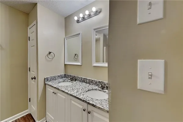 $1,995 | 3553 Hogan Drive Northwest, Kennesaw, GA 30152