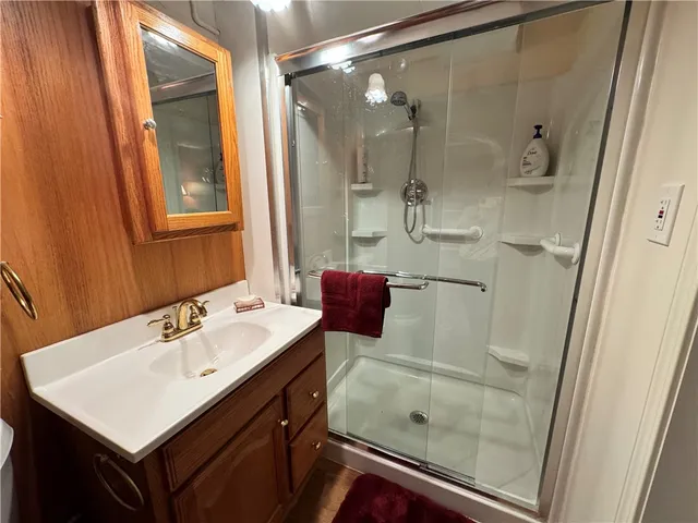 $1,900 | 333 Colebrook Drive, Irondequoit, NY 14617