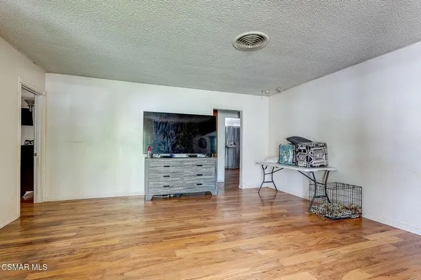 $849,995 | 15050 Polk Street, Unit 15052 POLK ST SYLMAR, Sylmar, CA 91342