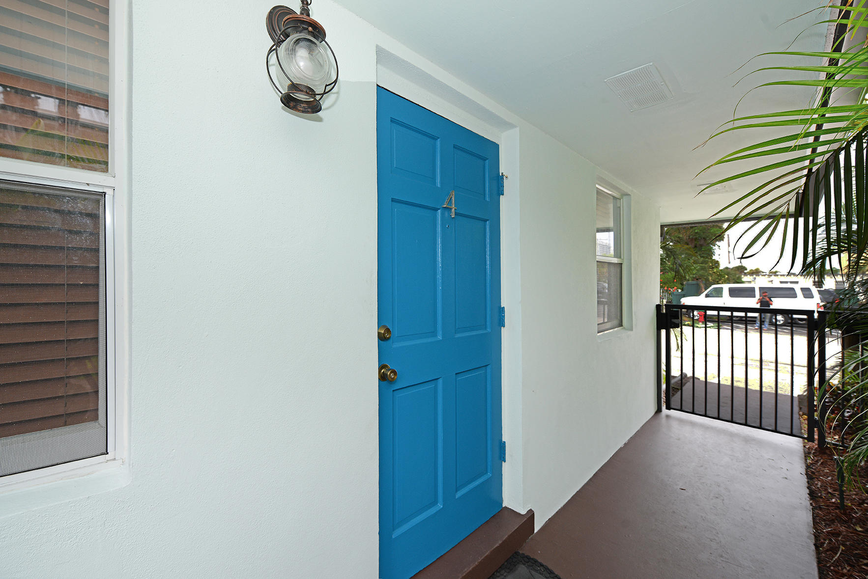 1257 Beach Road Singer Island, FL 33404 - Photo 8 of 71 012_5318A