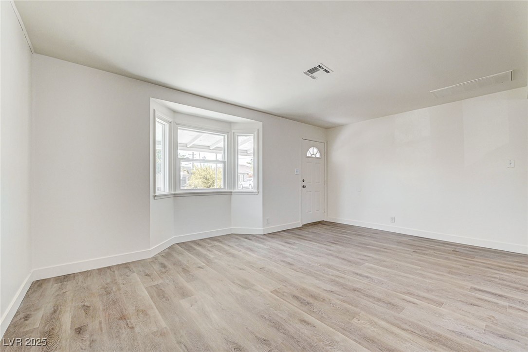 1405 East Bridger Avenue, Unit A Las Vegas, NV 89101 - Photo 5 of 37