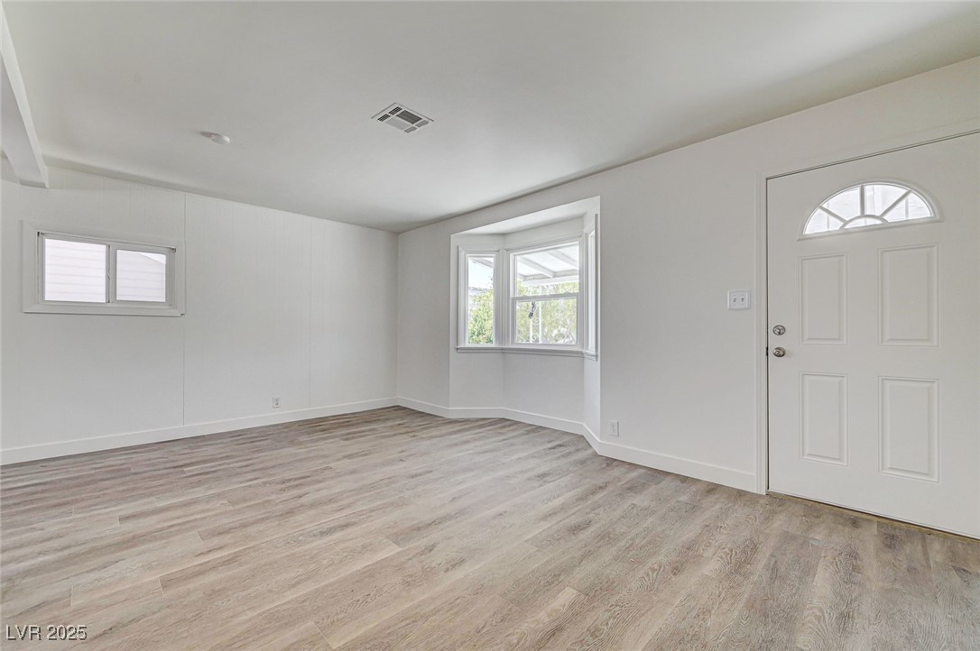 1405 East Bridger Avenue, Unit A Las Vegas, NV 89101 - Photo 8 of 37