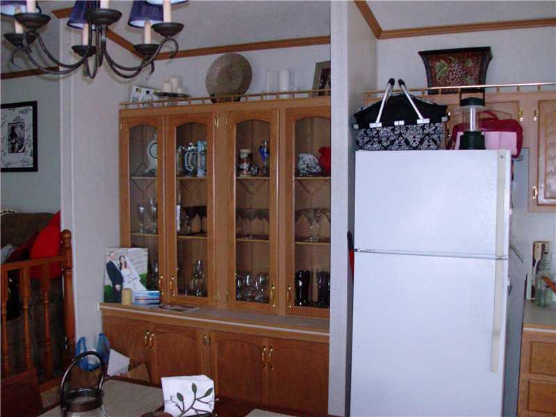 1031 Rte 18, Unit 15 Burgettstown, PA 15021 - Photo 3 of 17 Dining Room.