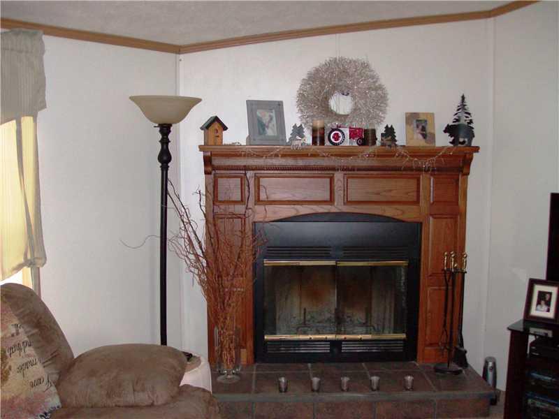 1031 Rte 18, Unit 15 Burgettstown, PA 15021 - Photo 7 of 17 Living Room.