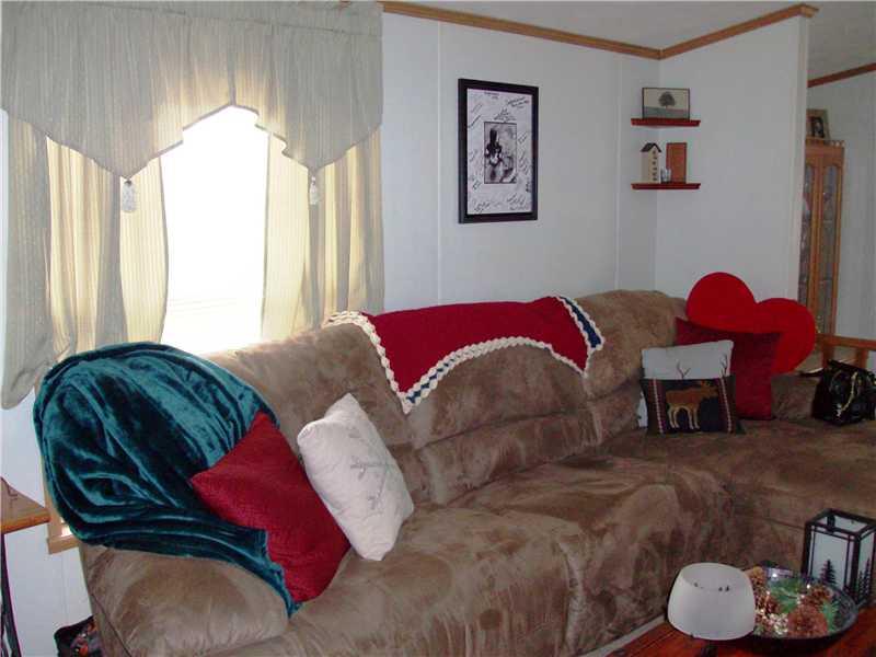 1031 Rte 18, Unit 15 Burgettstown, PA 15021 - Photo 8 of 17 Living Room.