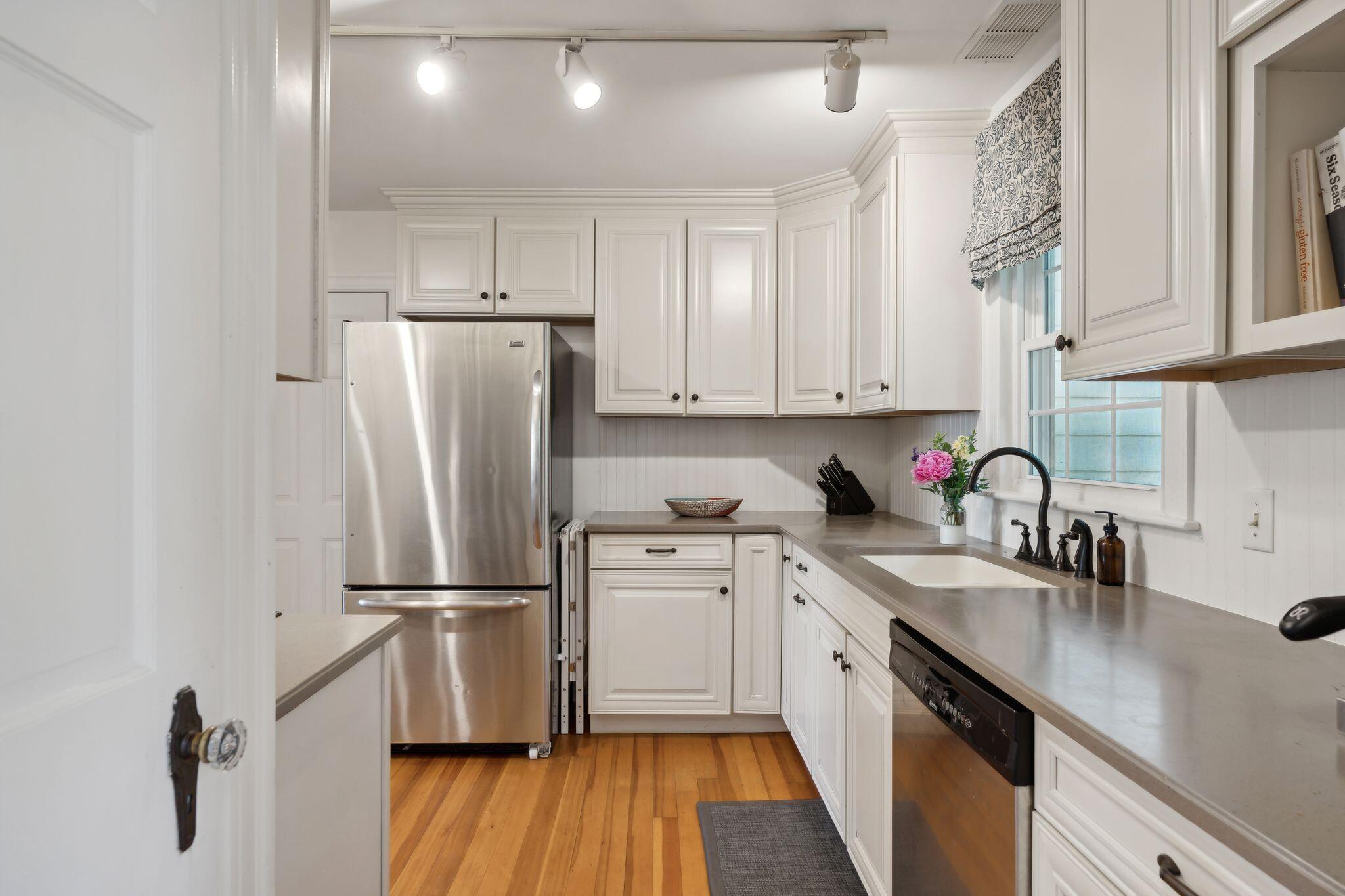 55 Wolcott Street Portland, ME 04102 - Photo 13 of 51 DSC04428