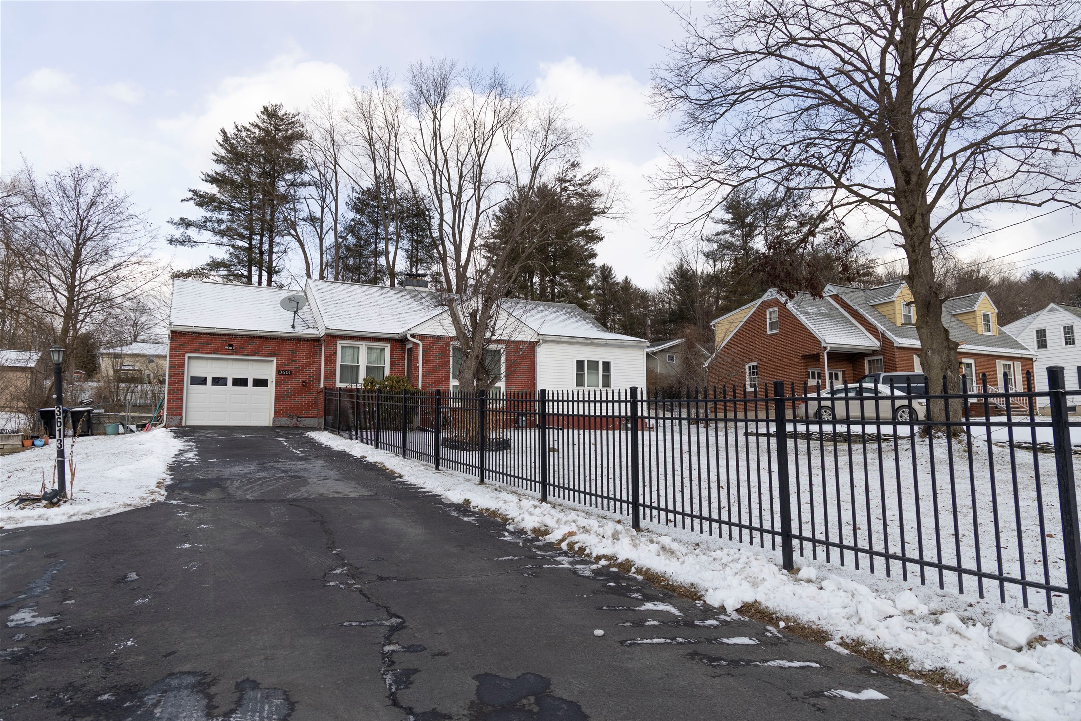 3613 Vestal Road Vestal, NY 13850 - Photo 5 of 48