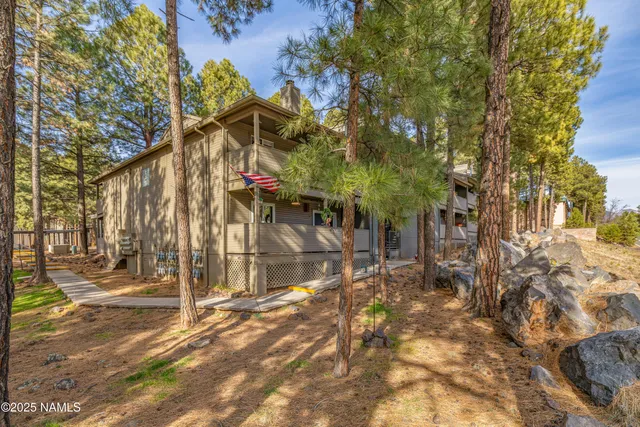 $334,900 | 1385 West University Avenue, Unit 240, Flagstaff, AZ 86001