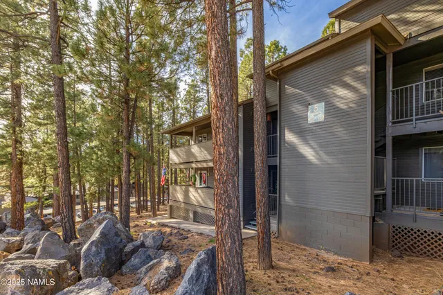 $334,900 | 1385 West University Avenue, Unit 240, Flagstaff, AZ 86001