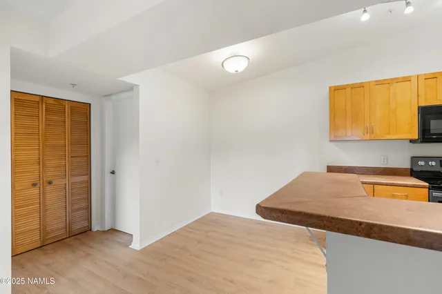 $334,900 | 1385 West University Avenue, Unit 240, Flagstaff, AZ 86001