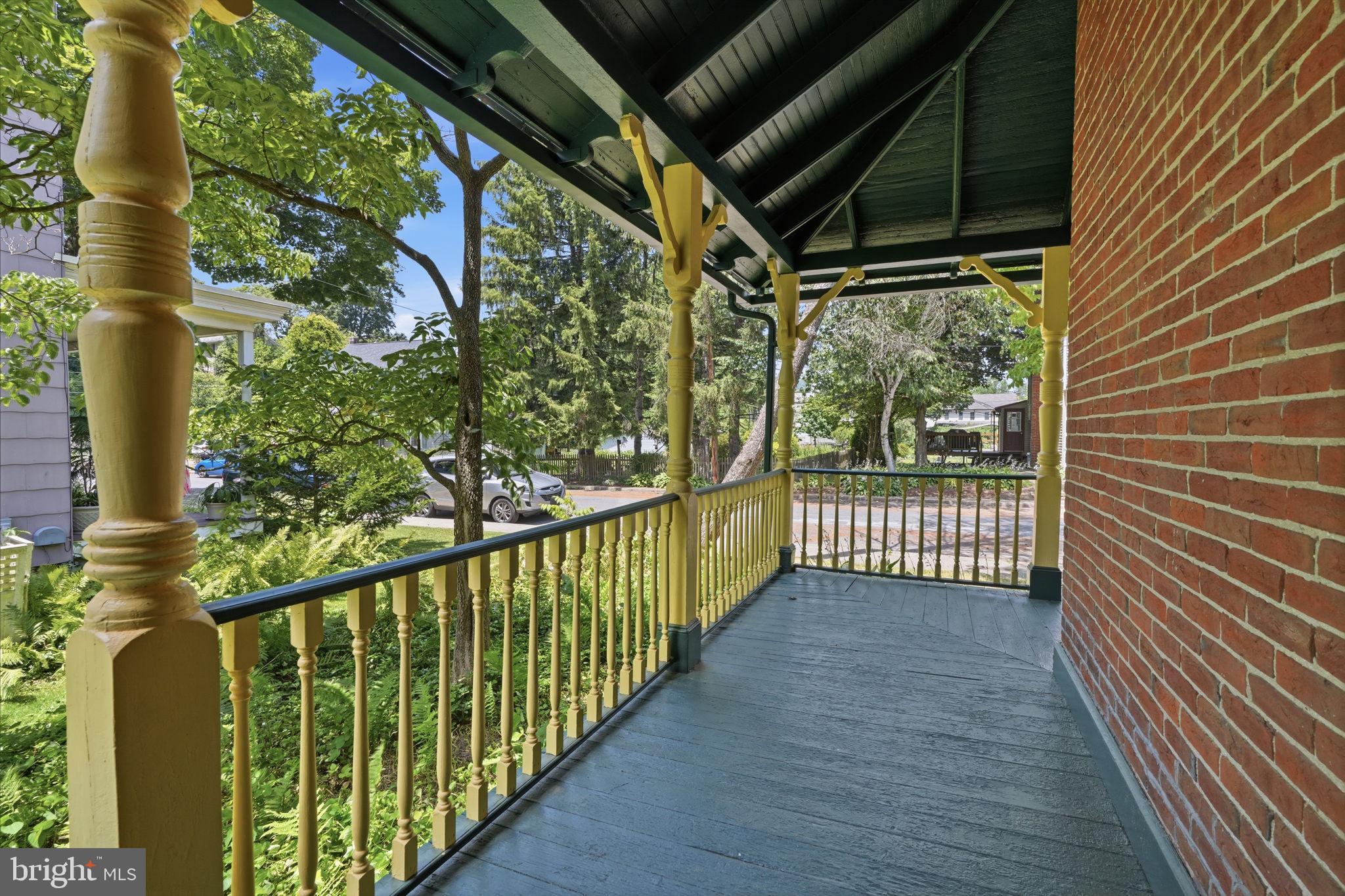 124 Cedar Road Riegelsville, PA 18077 - Photo 5 of 50 Charming porch with vibrant views.