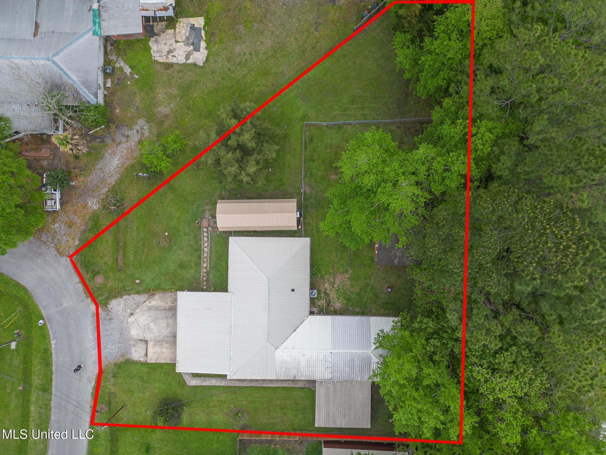 8301 Sherbrook Street Moss Point, MS 39562 - Photo 4 of 24 8301 Sherbrook-5z