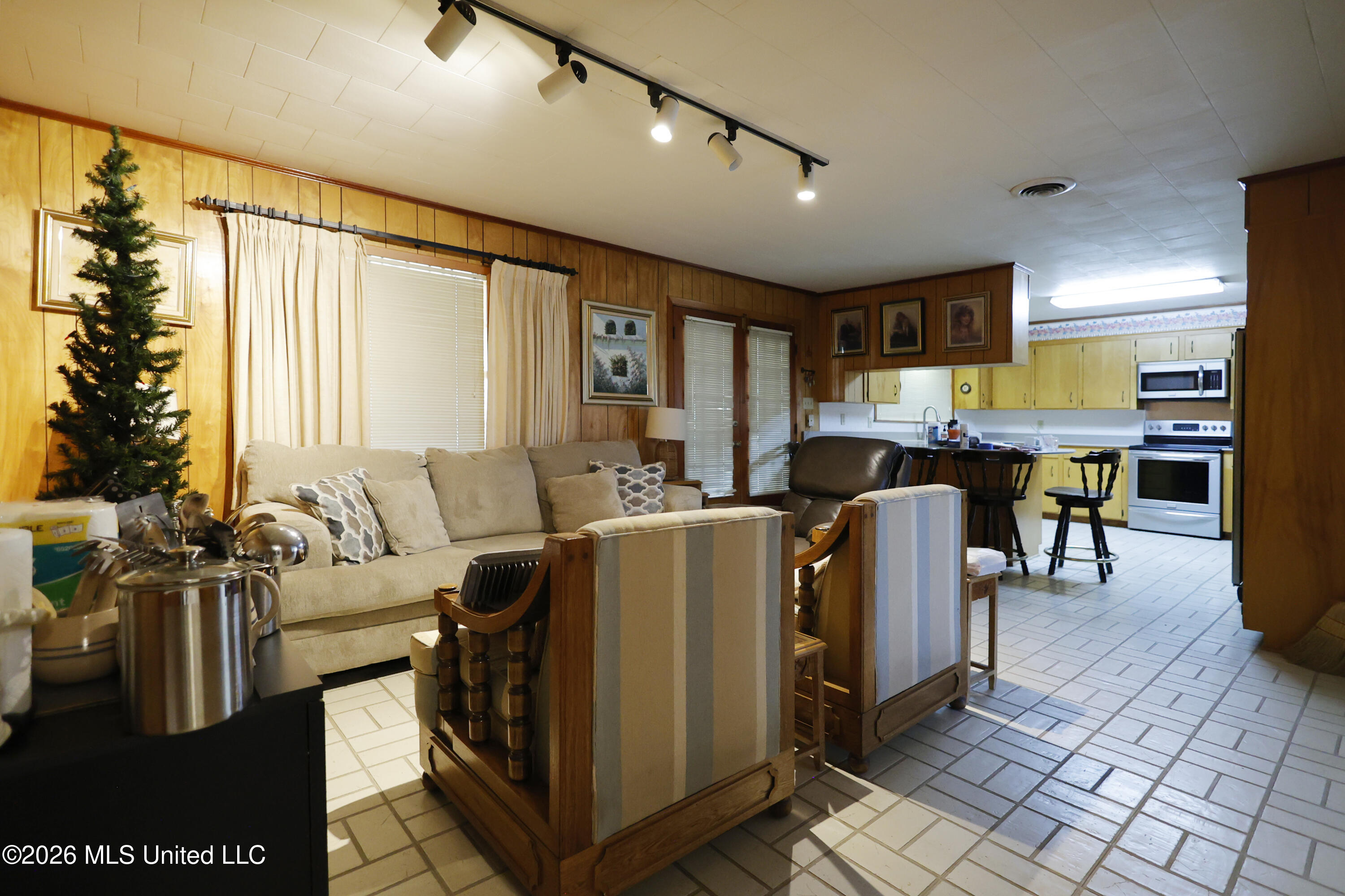 201 Sinclair Street McComb, MS 39648 - Photo 5 of 54 _JCS0063