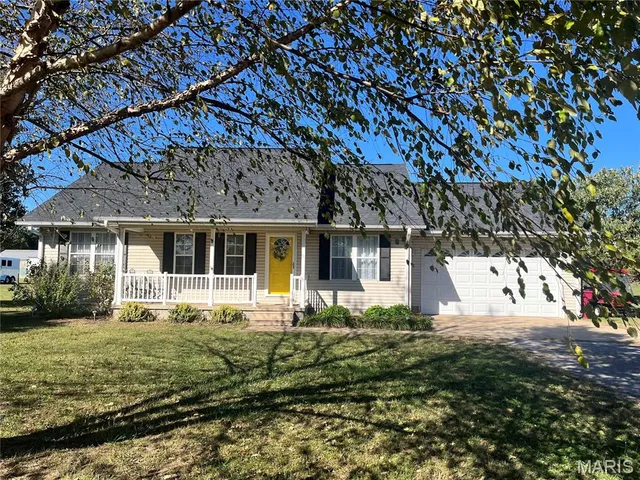 $229,000 | 2163 East County Highway 450, Sikeston, MO 63801