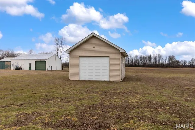 $205,000 | 2163 East County Highway 450, Sikeston, MO 63801