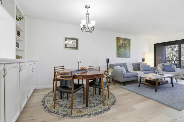 $579,000 | 823 VÃa Casitas, Greenbrae, CA 94904