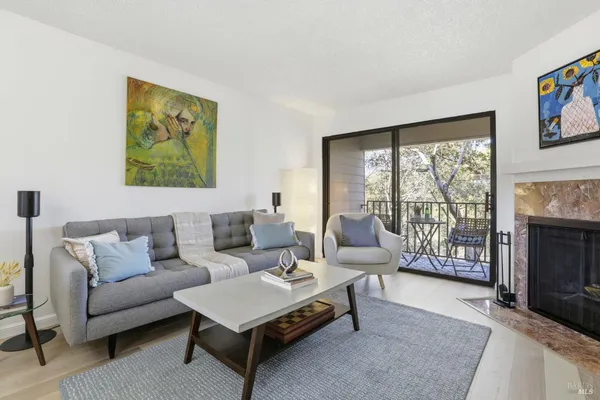 $579,000 | 823 VÃa Casitas, Greenbrae, CA 94904