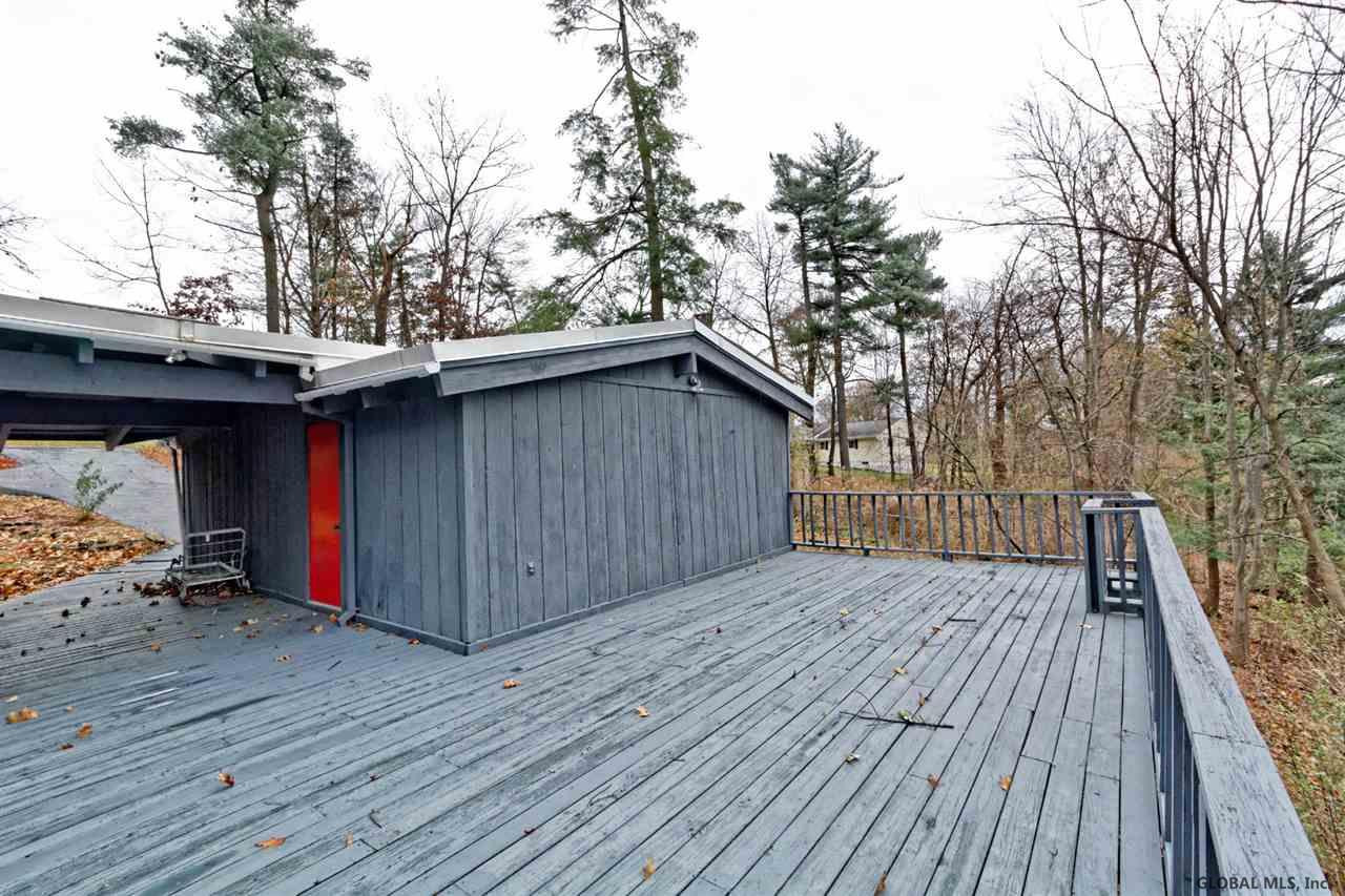 18 Pollock Road Colonie, NY 12110 - Photo 17 of 21 Photo 17