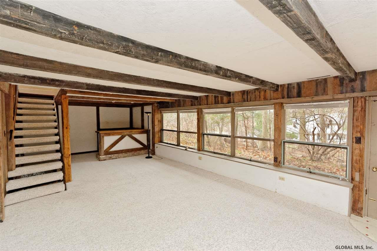 18 Pollock Road Colonie, NY 12110 - Photo 8 of 21 Photo 8