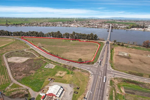 $1,250,000 | 16550 Highway 160, Rio Vista, CA 94571
