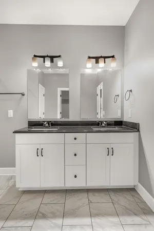 $3,850 | 4520 Georgia Avenue, Nashville, TN 37209