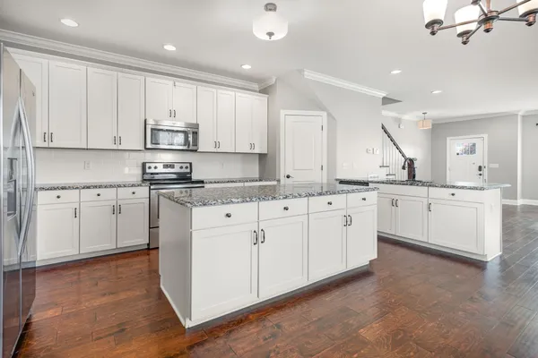 $3,850 | 4520 Georgia Avenue, Nashville, TN 37209