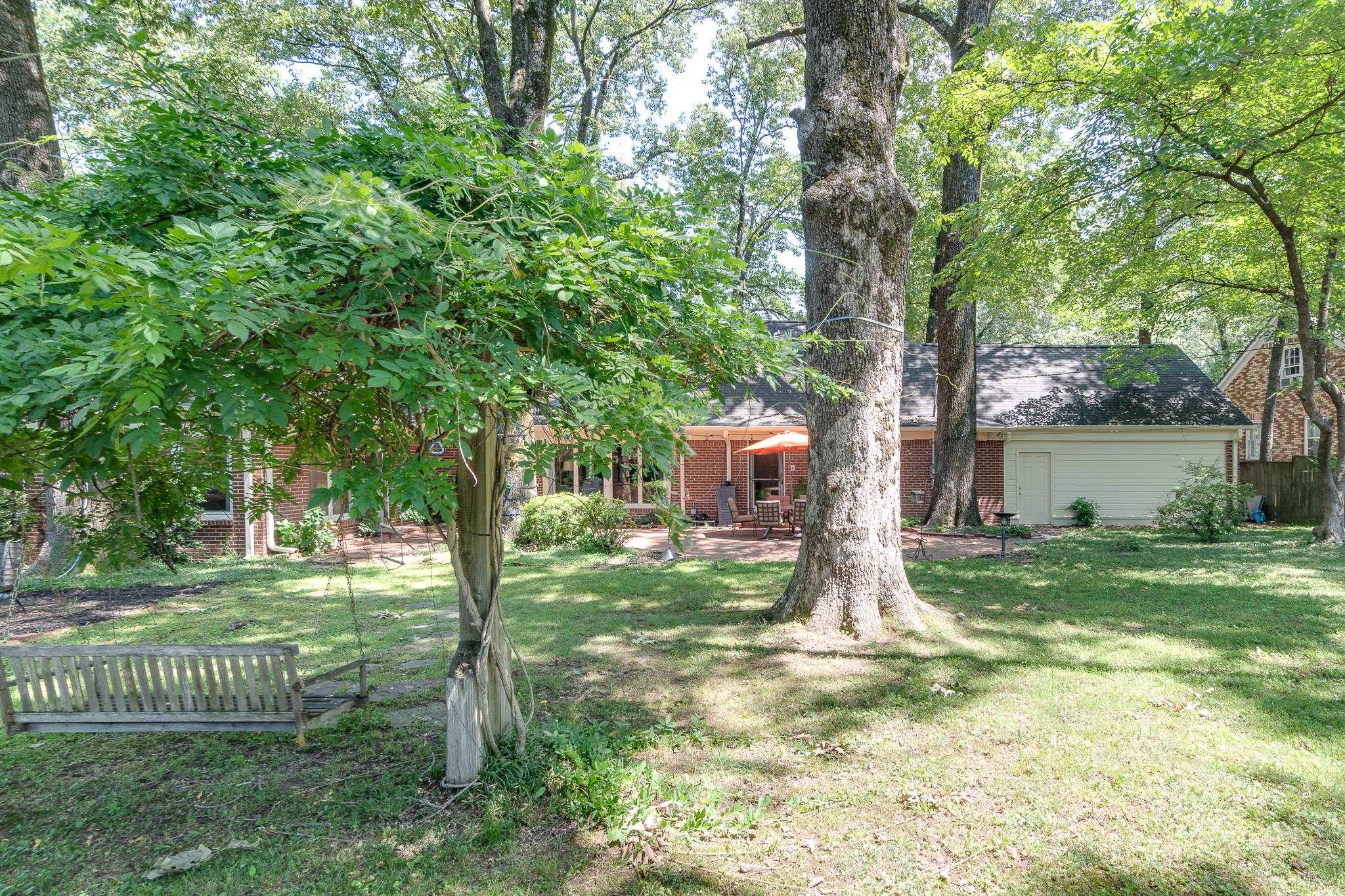 4263 Burgundy Road Memphis, TN 38111 - Photo 36 of 38 View of yard
