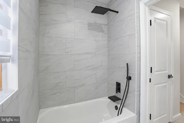 $725,000 | 2480 Dale Road, Huntingdon Valley, PA 19006