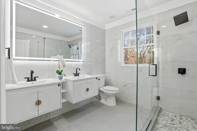 $725,000 | 2480 Dale Road, Huntingdon Valley, PA 19006