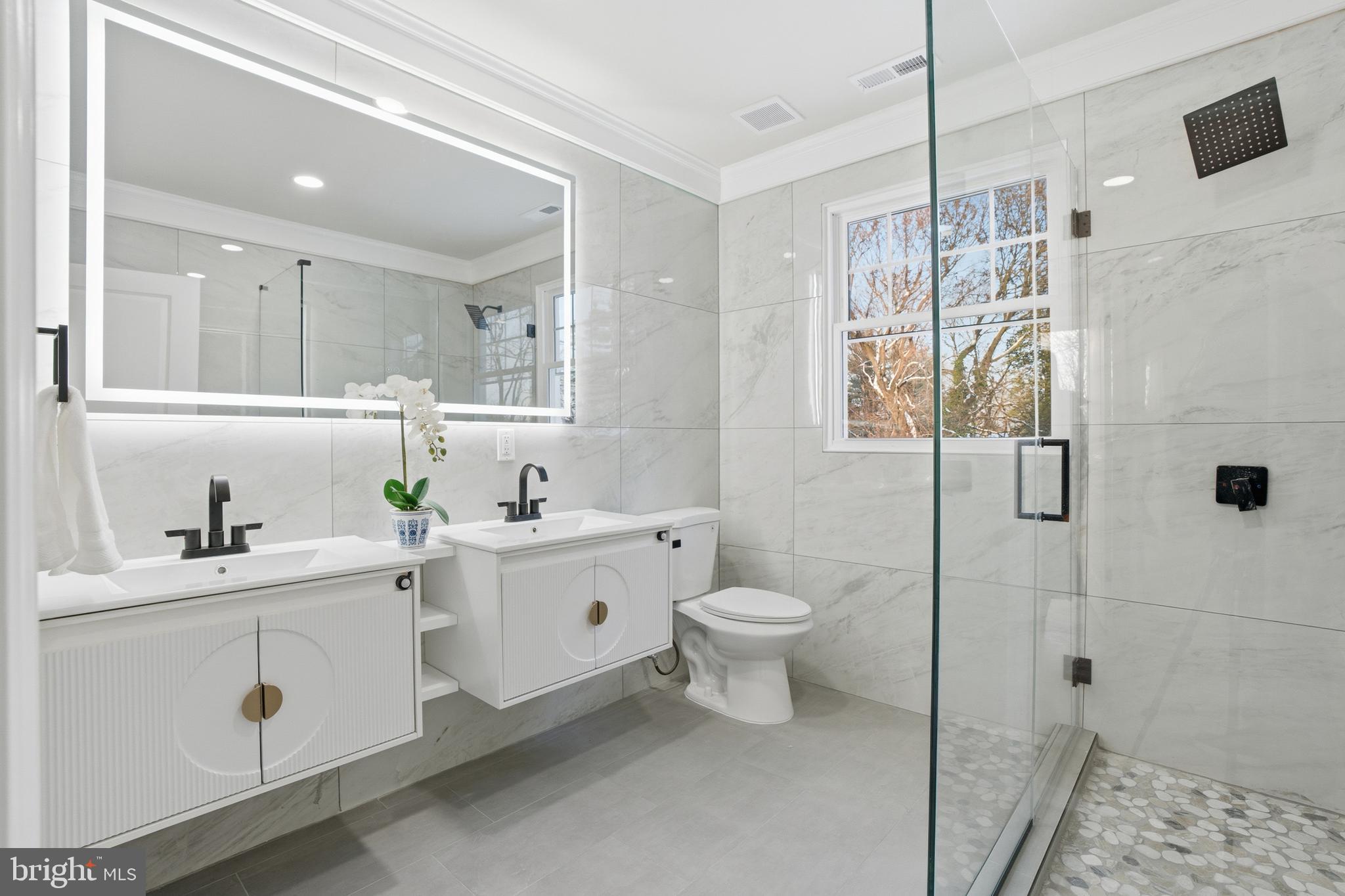 2480 Dale Road Huntingdon Valley, PA 19006 - Photo 25 of 54 Bathroom with walk in shower