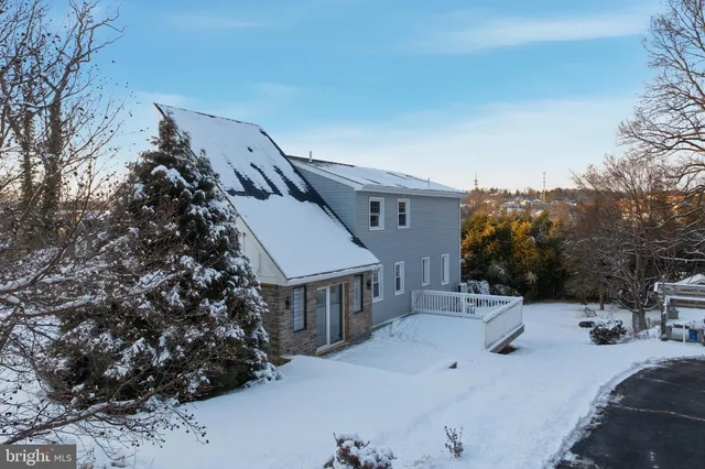 $725,000 | 2480 Dale Road, Huntingdon Valley, PA 19006