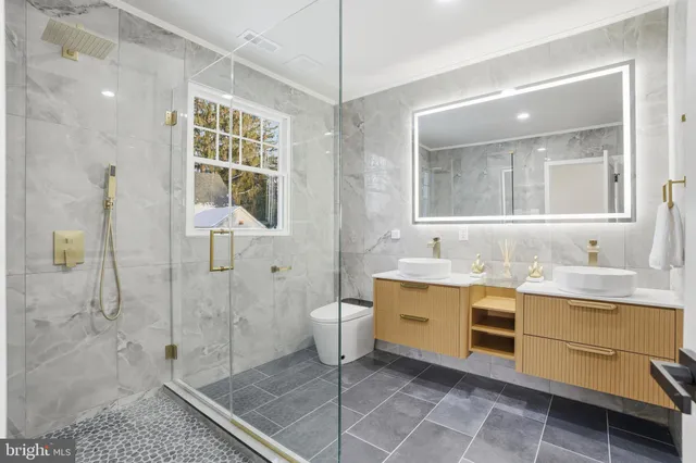 $725,000 | 2480 Dale Road, Huntingdon Valley, PA 19006