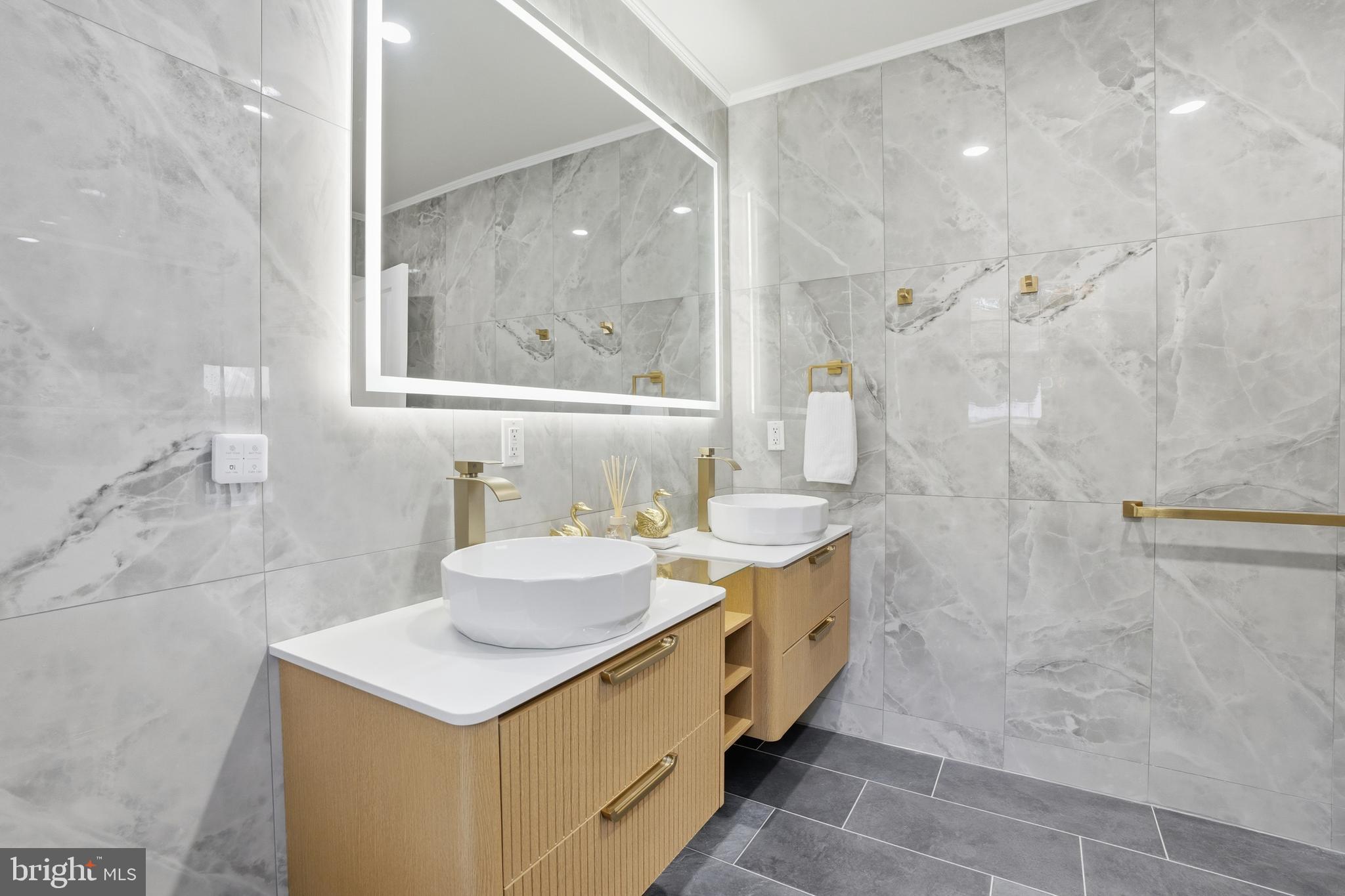 2480 Dale Road Huntingdon Valley, PA 19006 - Photo 38 of 54 Bathroom with walk in shower