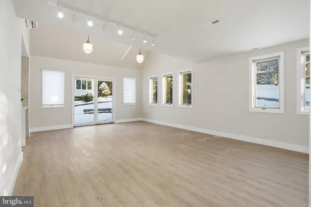 $725,000 | 2480 Dale Road, Huntingdon Valley, PA 19006