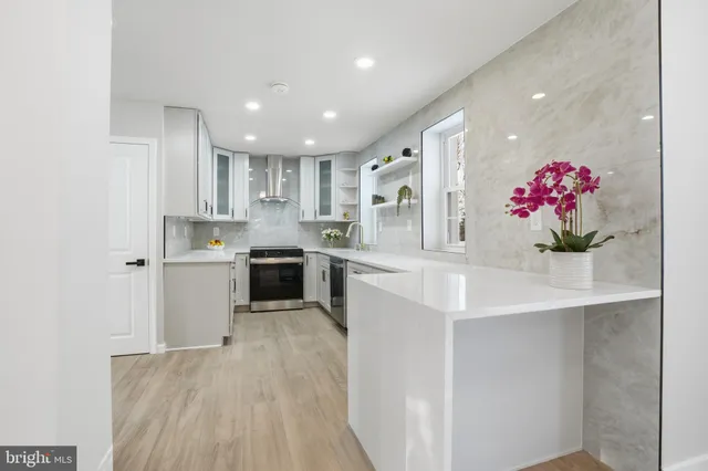 $725,000 | 2480 Dale Road, Huntingdon Valley, PA 19006