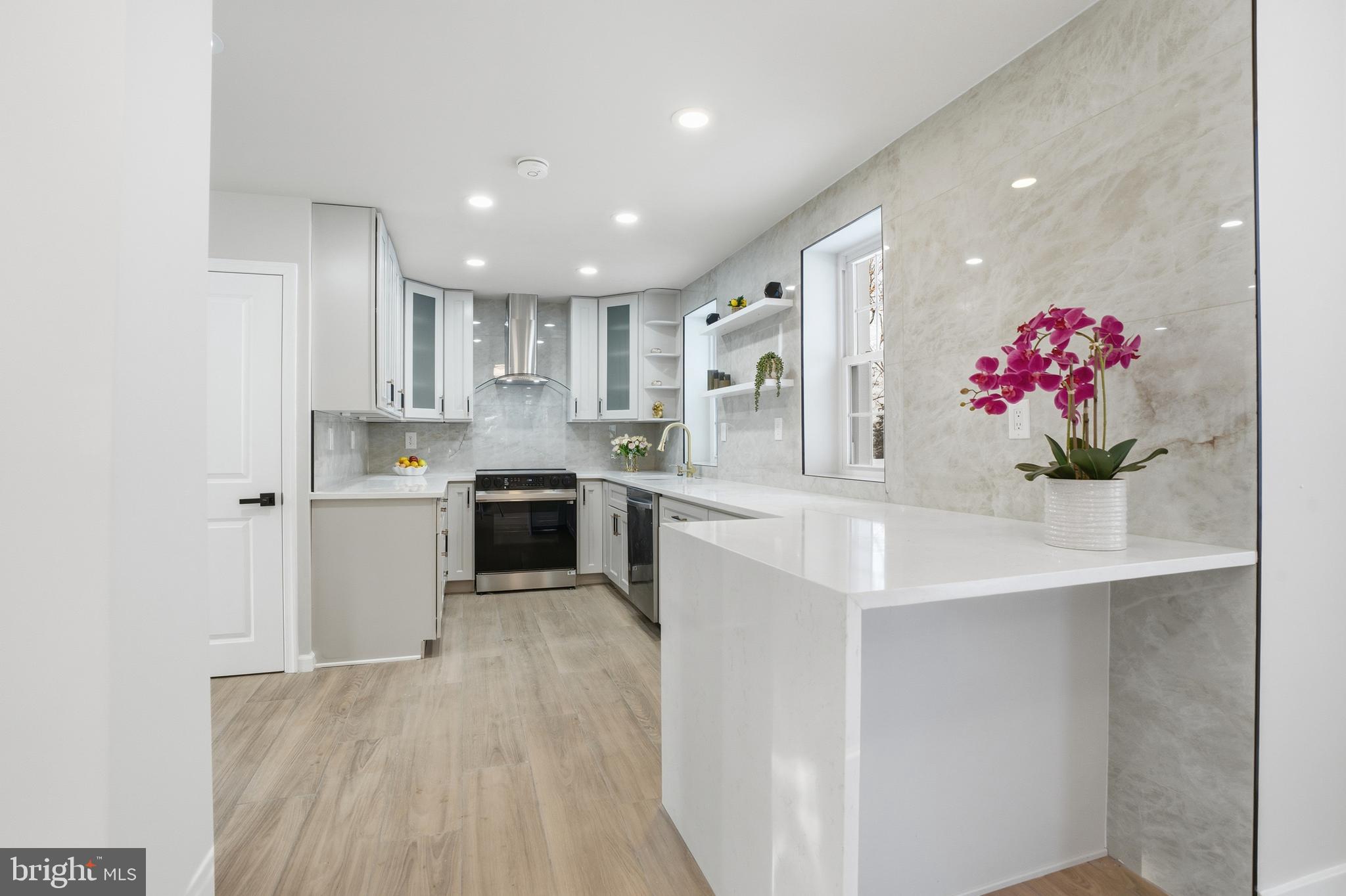 2480 Dale Road Huntingdon Valley, PA 19006 - Photo 10 of 54 Brand new kitchen with all new appliances