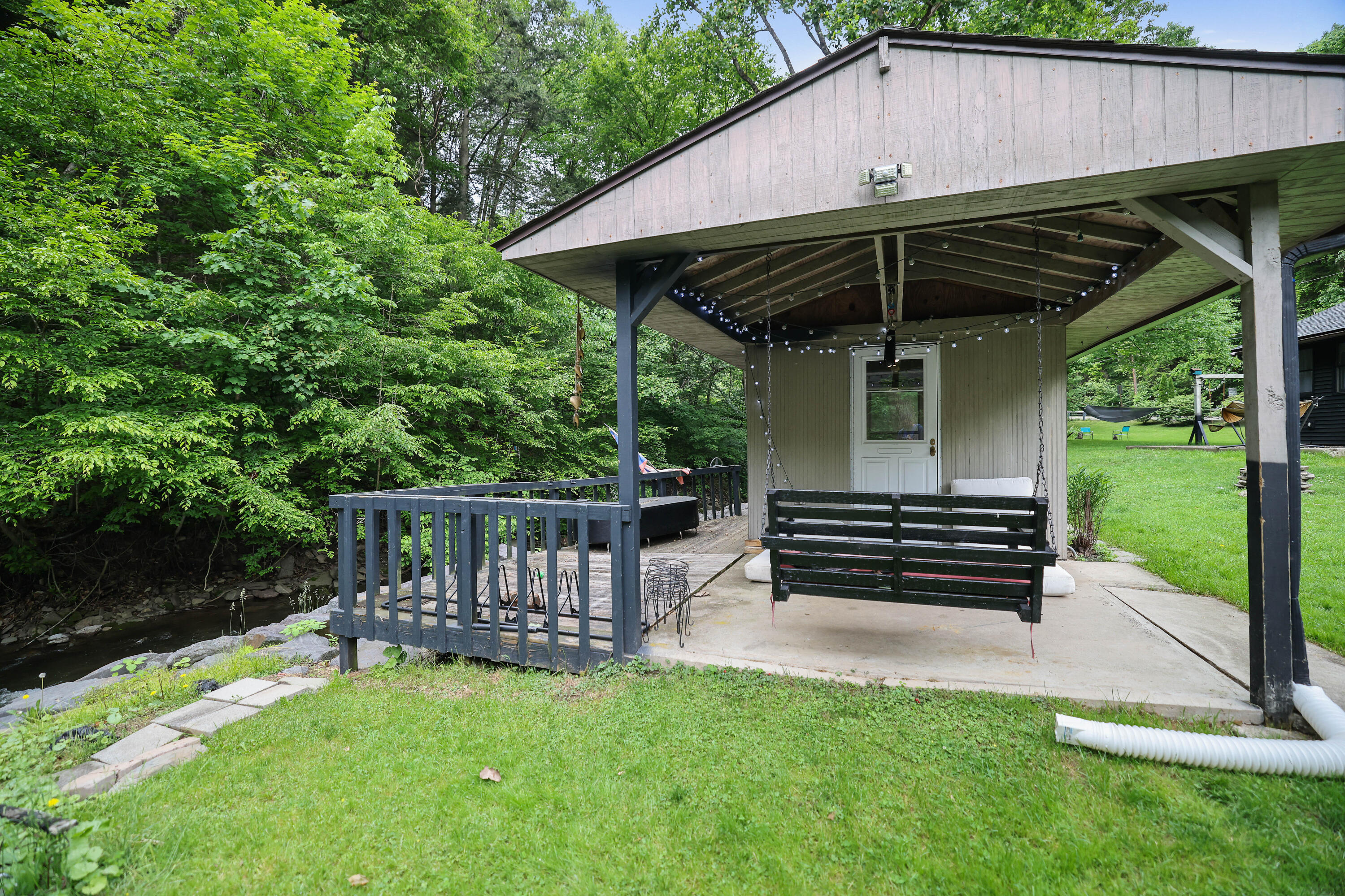 522 Sutton Creek Road Pittston, PA 18643 - Photo 7 of 44 RBR57151