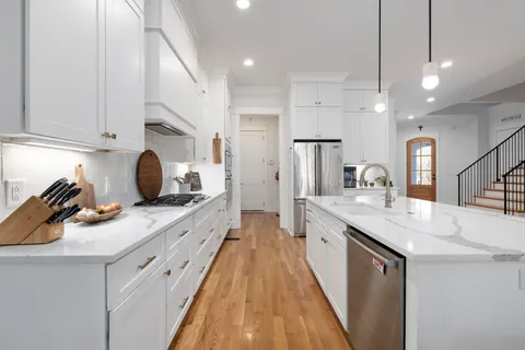 $1,650,000 | 75 A Brookwood Terrace, Nashville, TN 37205