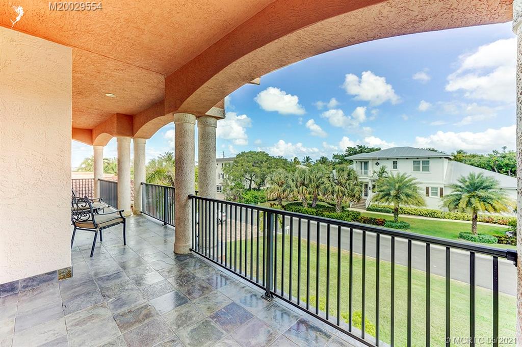 3 Marguerita Road Stuart, FL 34996 - Photo 3 of 49 Gallery Image 3