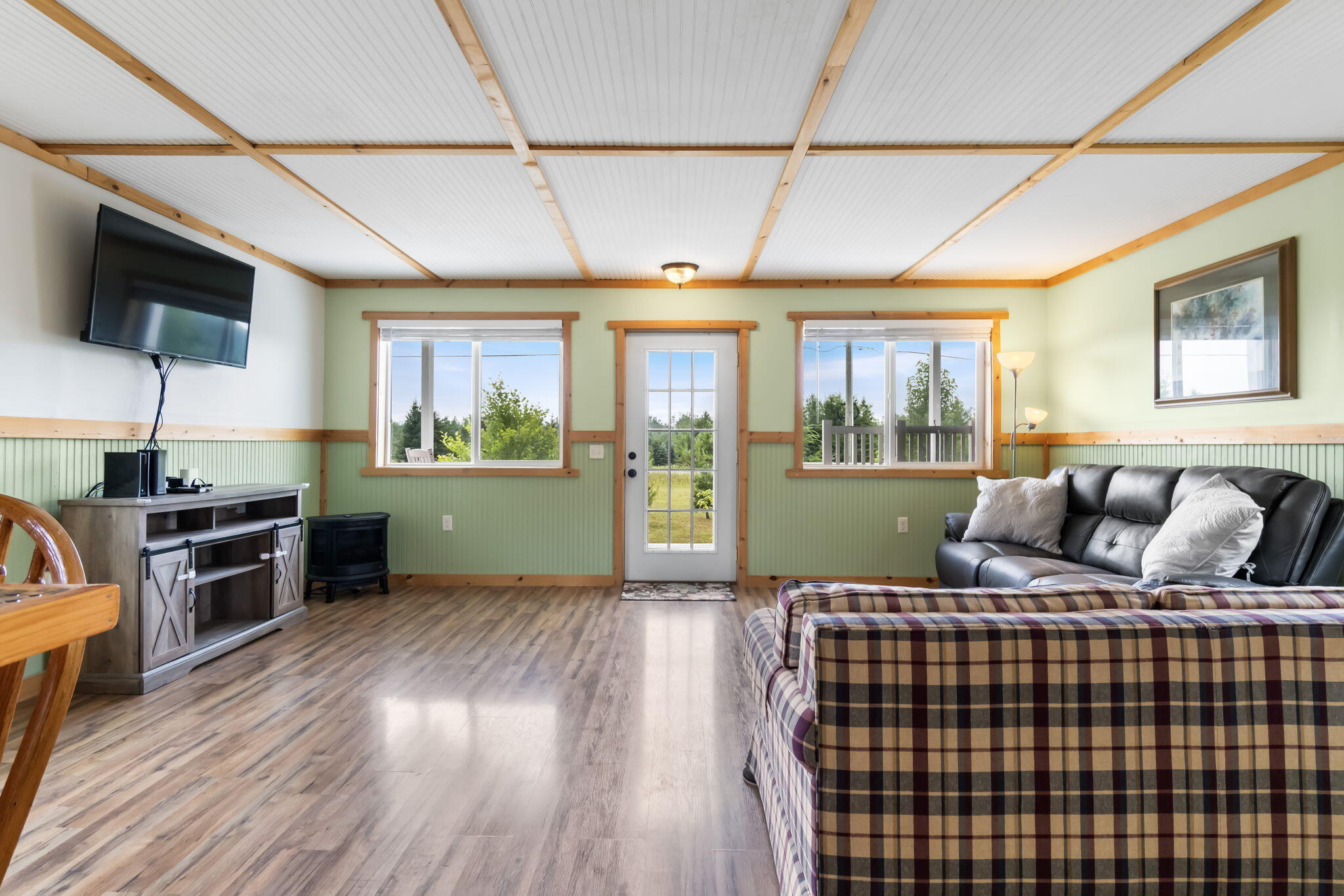 10280 North Black River Road Cheboygan, MI 49721 - Photo 4 of 41 Gallery Image 4
