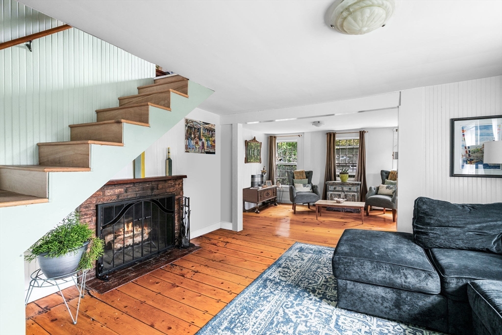 1 Elm Street Marblehead, MA 01945 - Photo 6 of 25