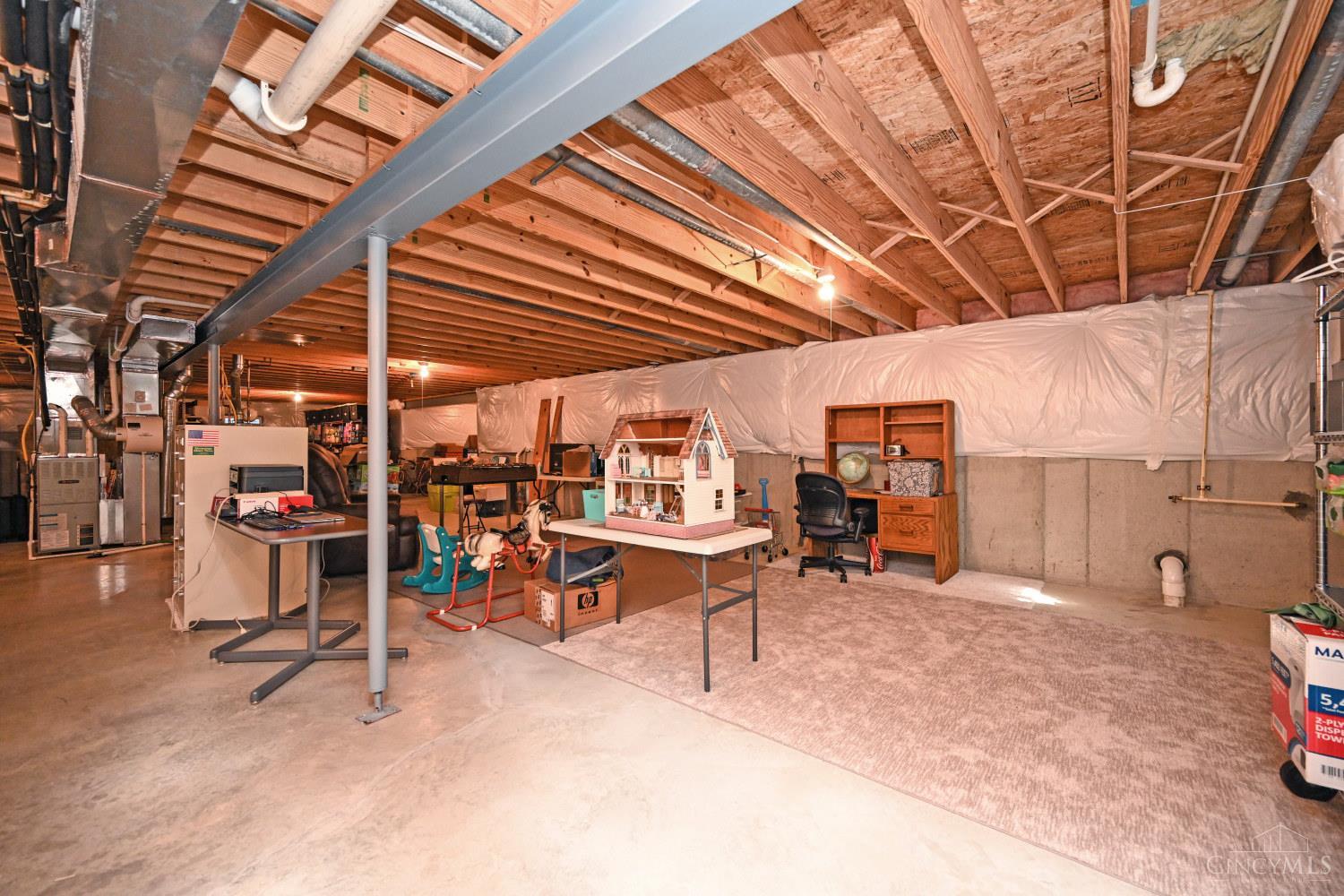 8558 Cox Road West Chester, OH 45069 - Photo 37 of 64 Gallery Image 37