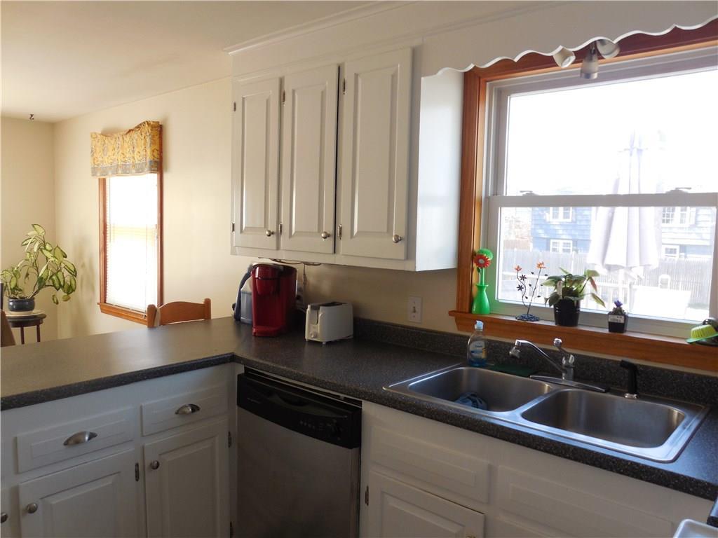 12 Deacon Road Yarmouth, ME 04096 - Photo 3 of 19 Kitchen is bright & sunny