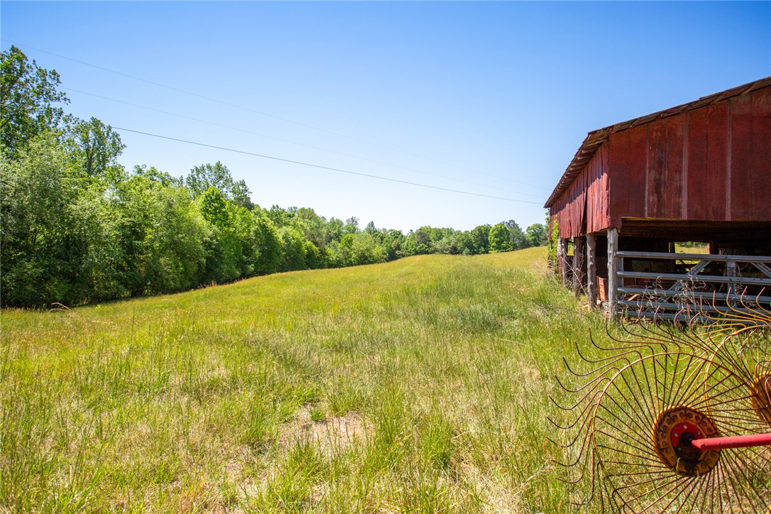249 Farmers Hill Road Liberty, SC 29657 - Photo 1 of 49