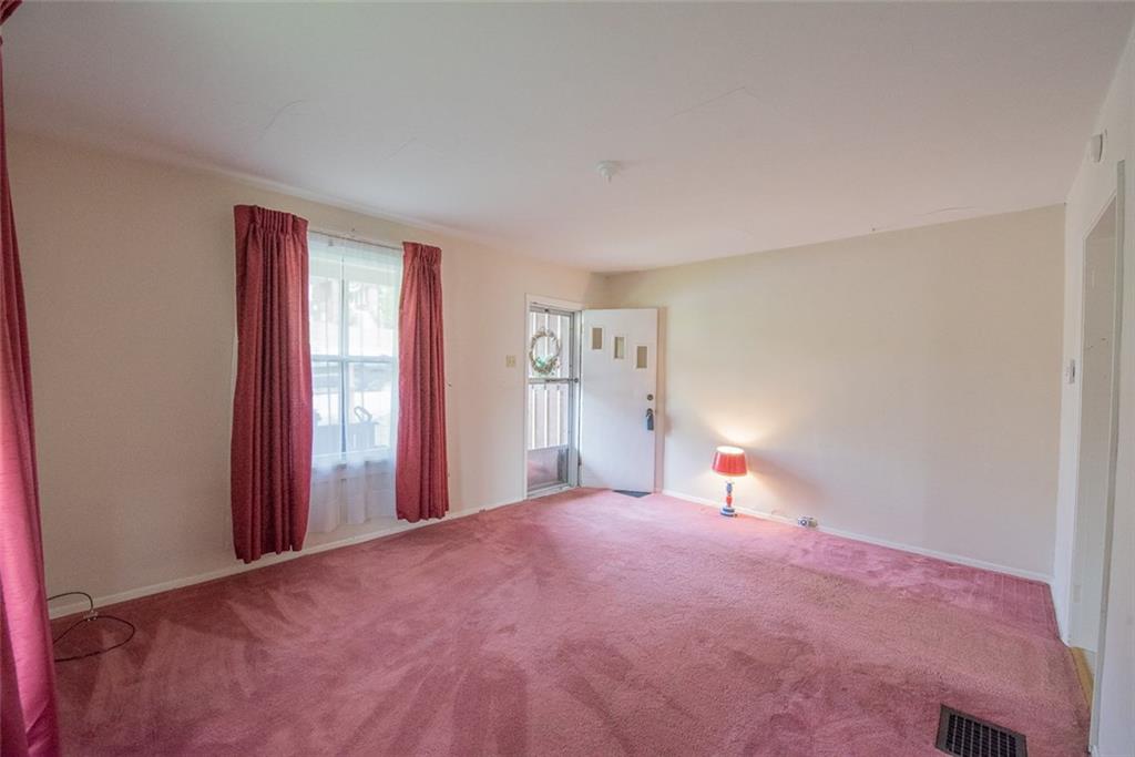 444 Unity Trestle Road Pittsburgh, PA 15239 - Photo 4 of 21