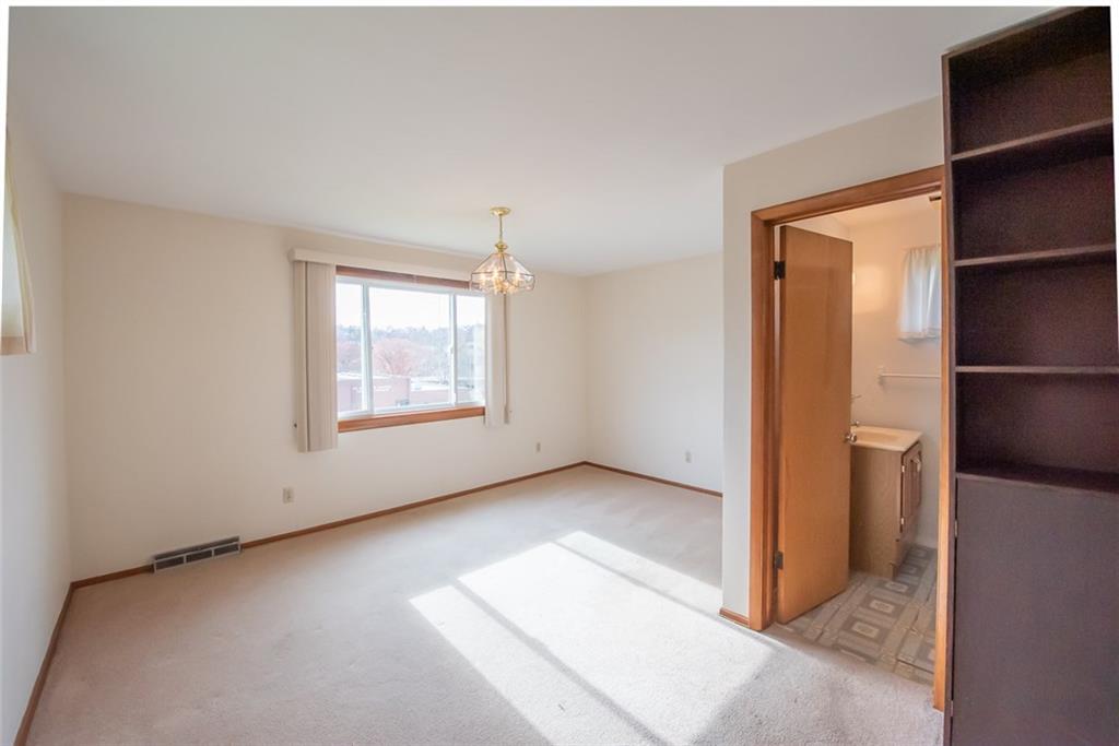 444 Unity Trestle Road Pittsburgh, PA 15239 - Photo 7 of 21