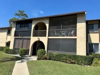 $178,000 | 236 Pine High Occupancy Vehicle Circle, Unit D2, Greenacres, FL 33463