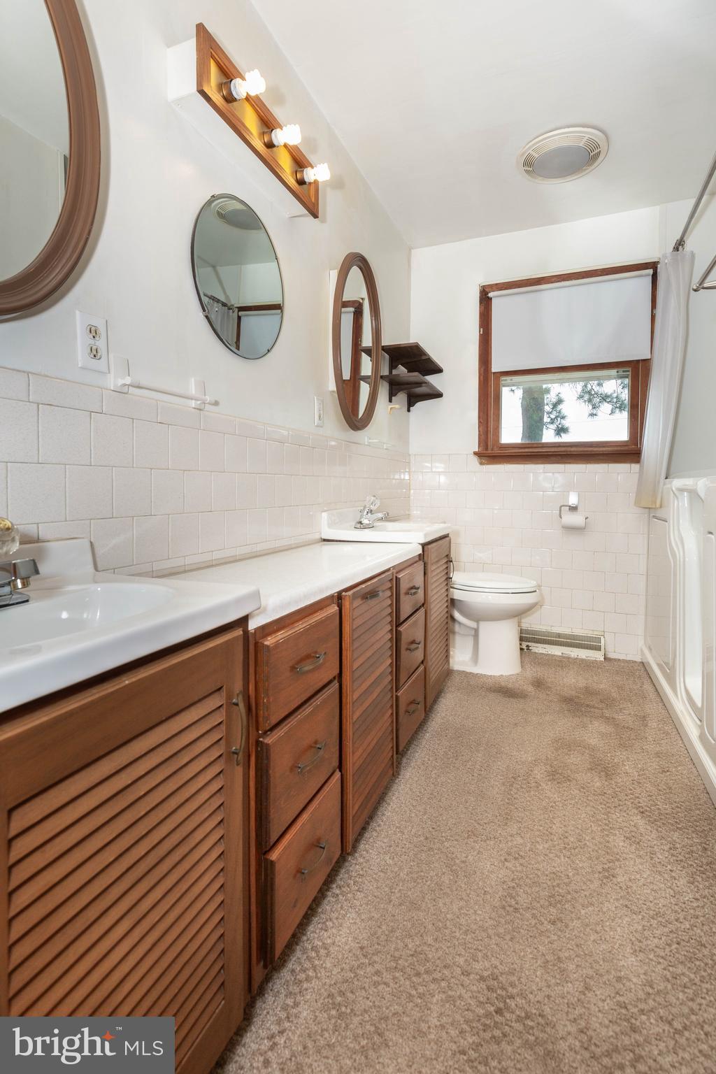 15914 Dark Hollow Road Upperco, MD 21155 - Photo 34 of 46 Full bath 1